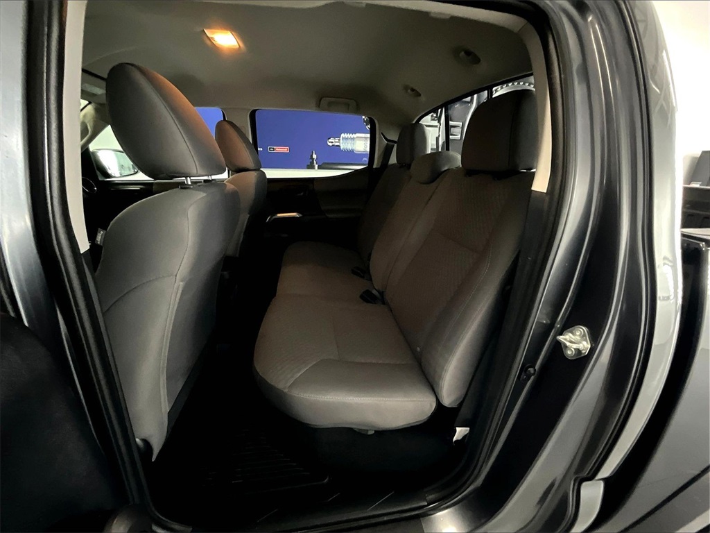 2021 Toyota Tacoma SR5 - Photo 15