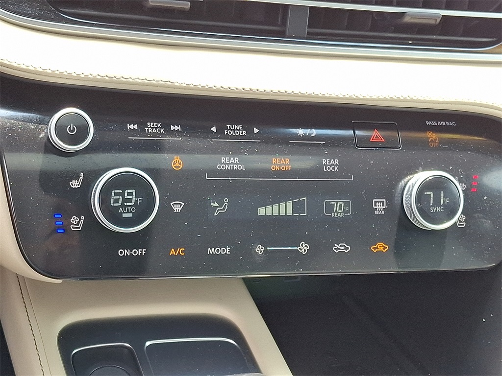 2023 INFINITI QX60 LUXE - Photo 18