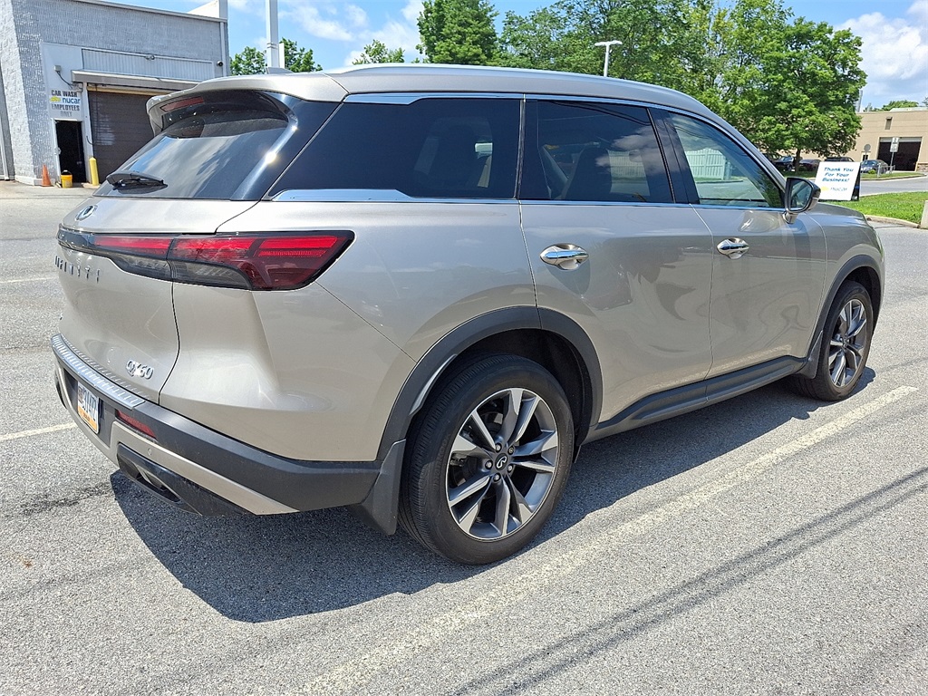 2023 INFINITI QX60 LUXE - Photo 6