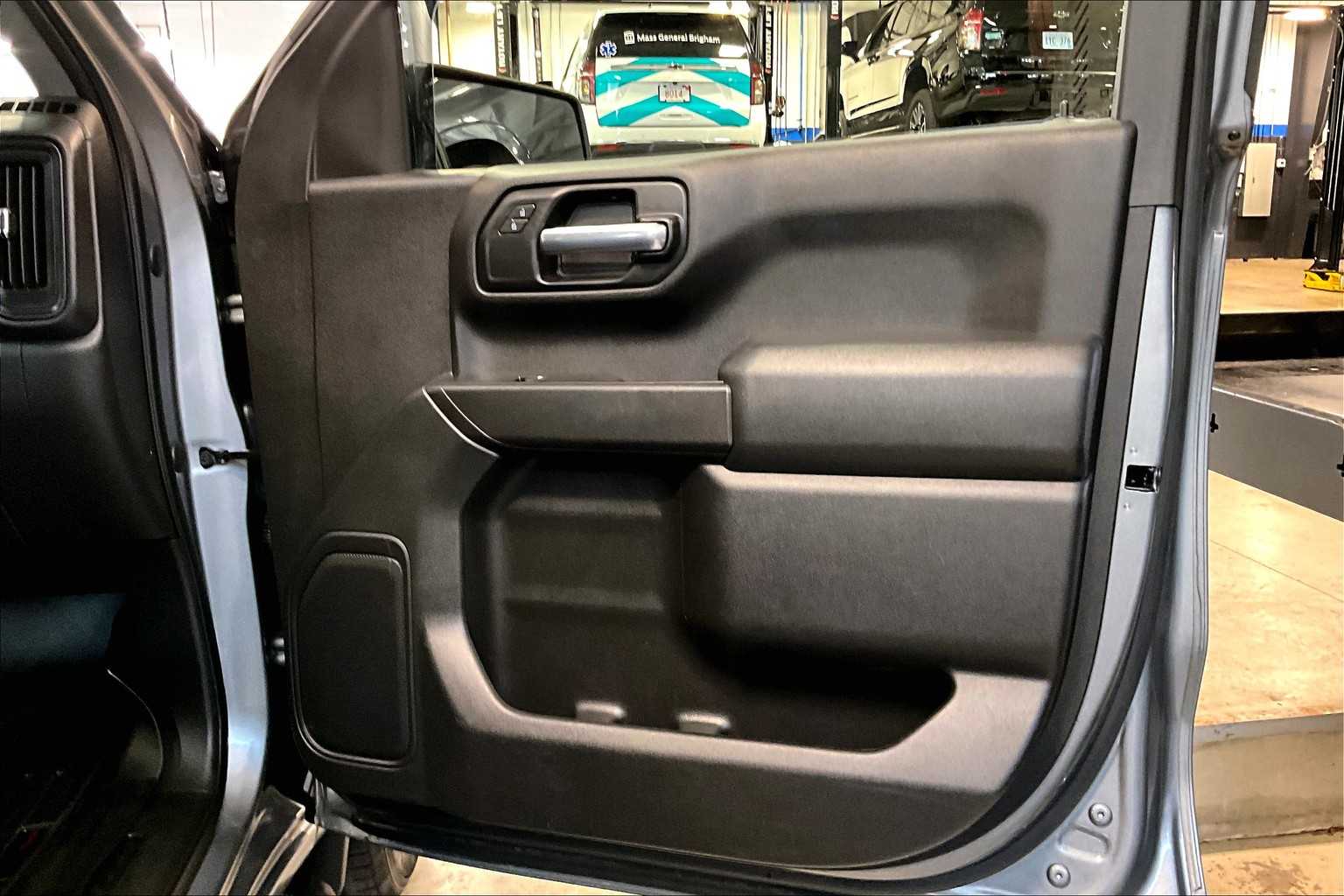 2020 Chevrolet Silverado 1500 Custom - Photo 12