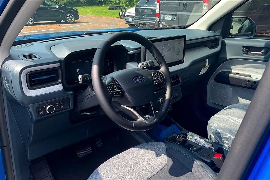 2025 Ford Maverick XLT - Photo 7