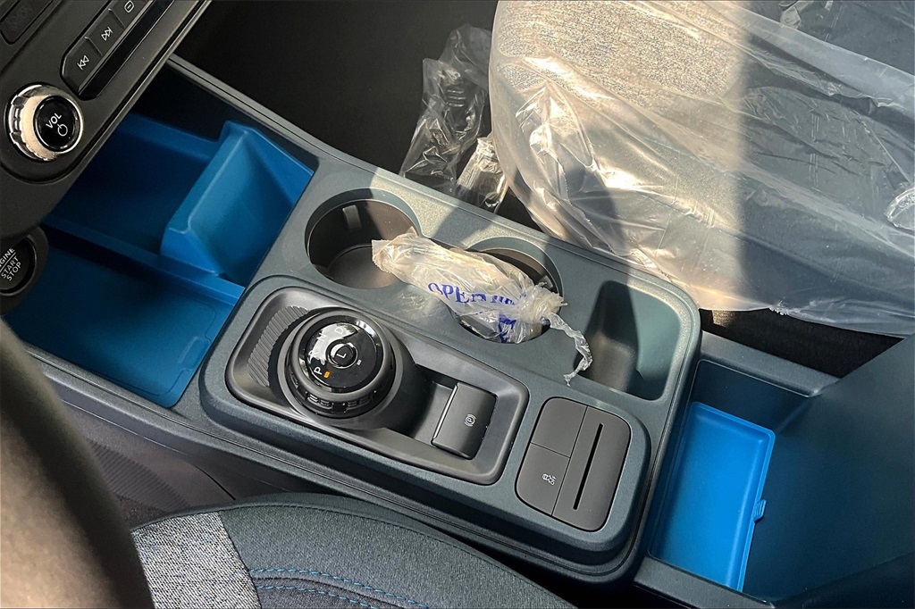 2025 Ford Maverick XLT - Photo 9