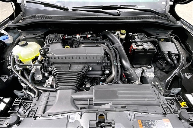 2025 Ford Escape ST-Line Select - Photo 12