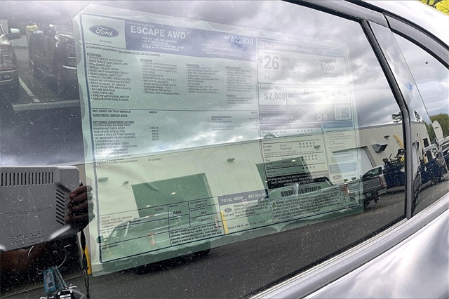 2025 Ford Escape ST-Line Select - Photo 15