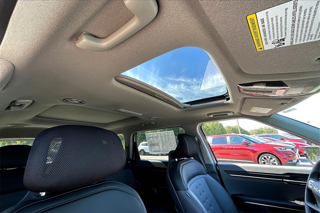 2026 Kia EV9 Wind - Photo 18