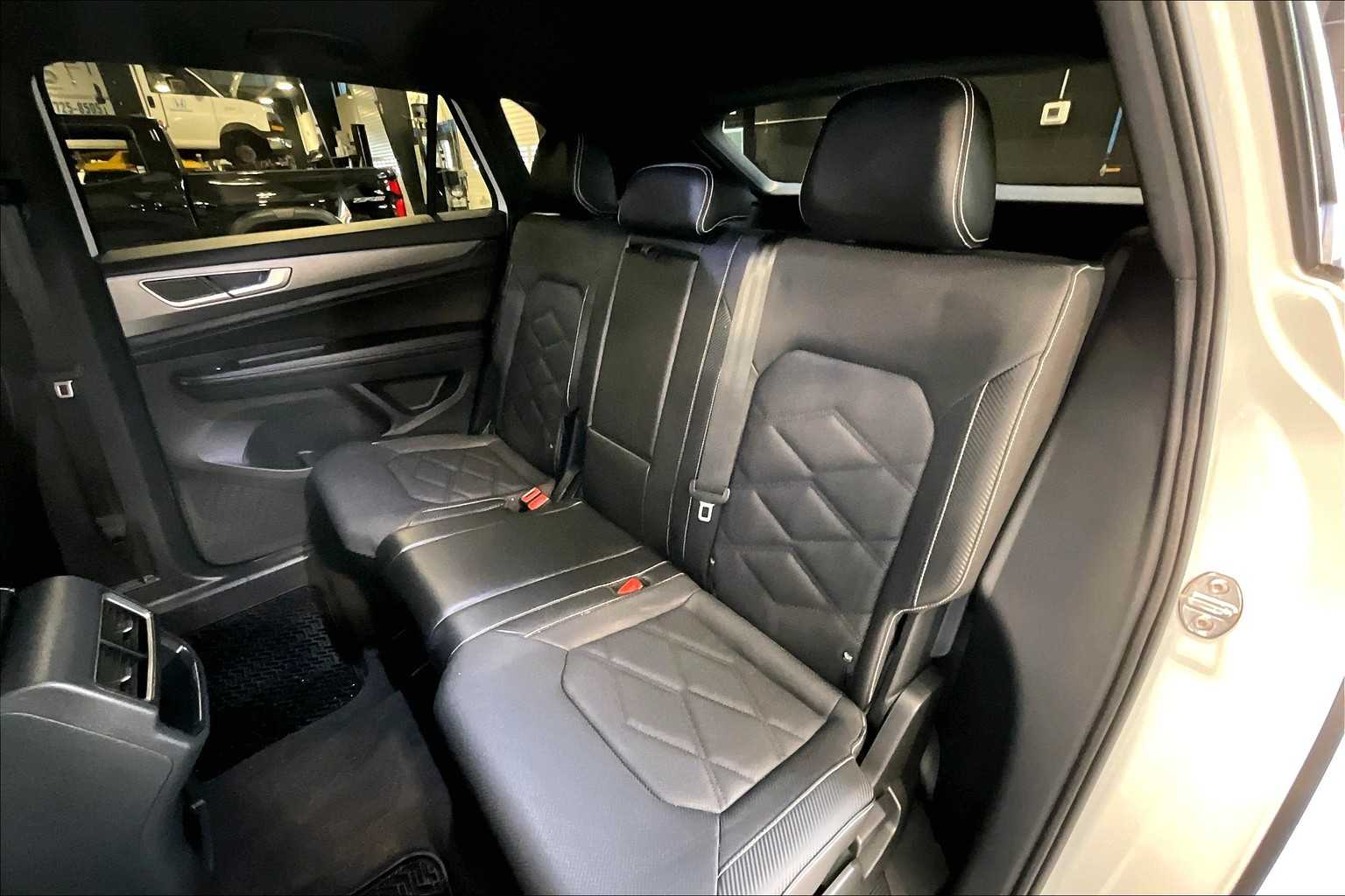 2024 Volkswagen Atlas Cross Sport 2.0T SE - Photo 15
