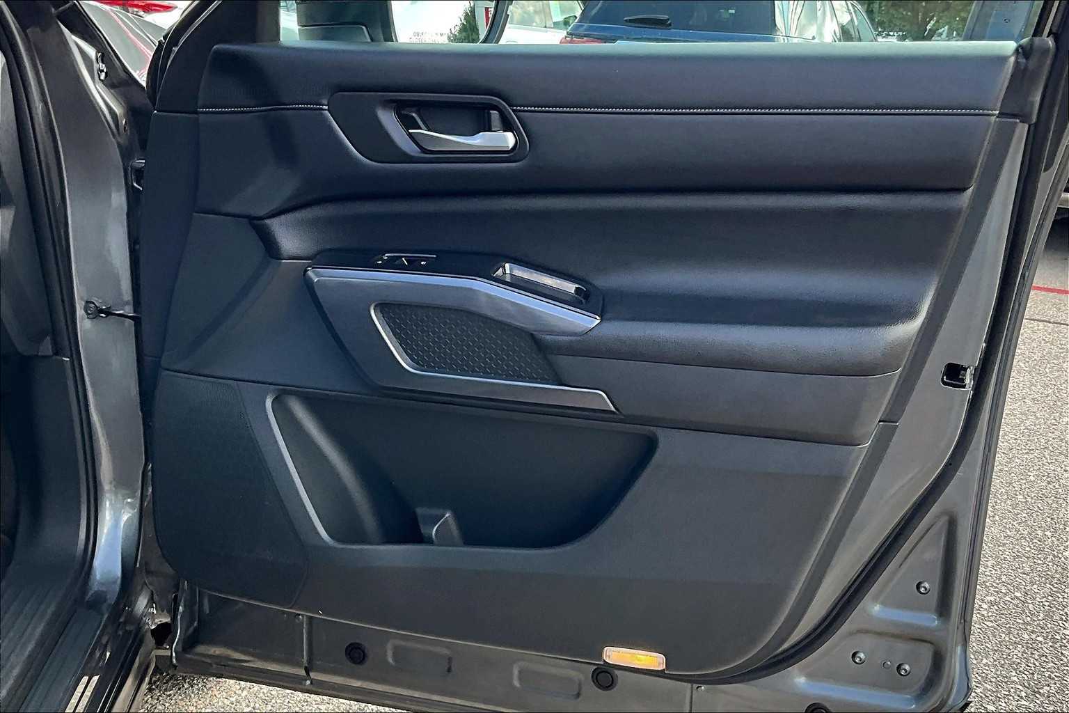 2022 Nissan Pathfinder SL - Photo 12