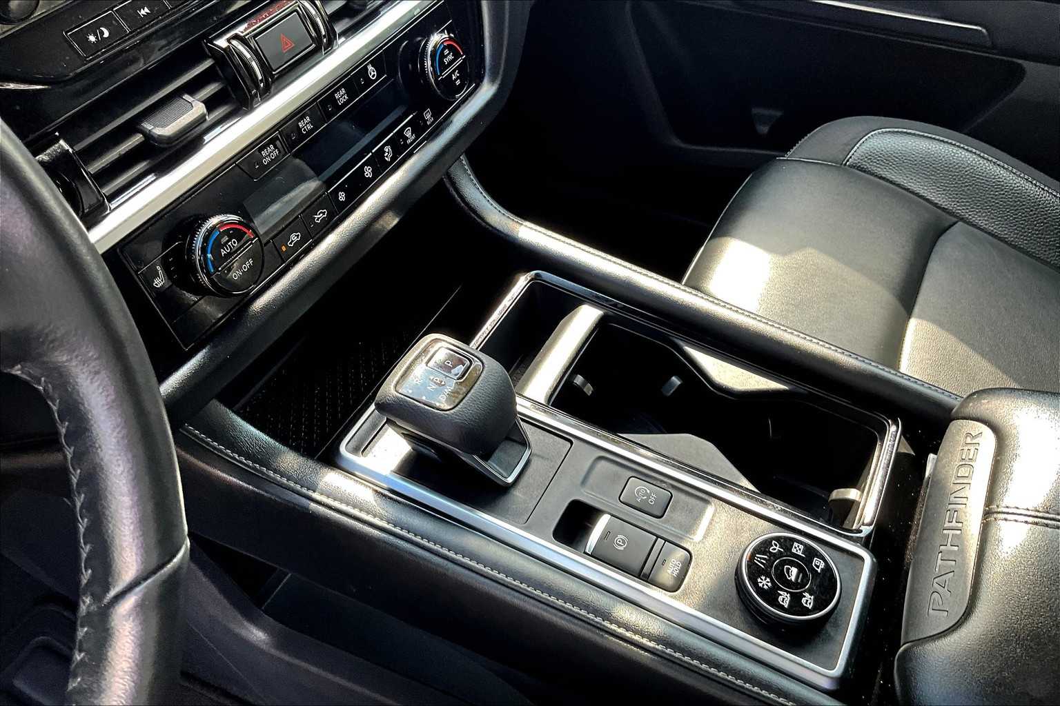 2022 Nissan Pathfinder SL - Photo 21
