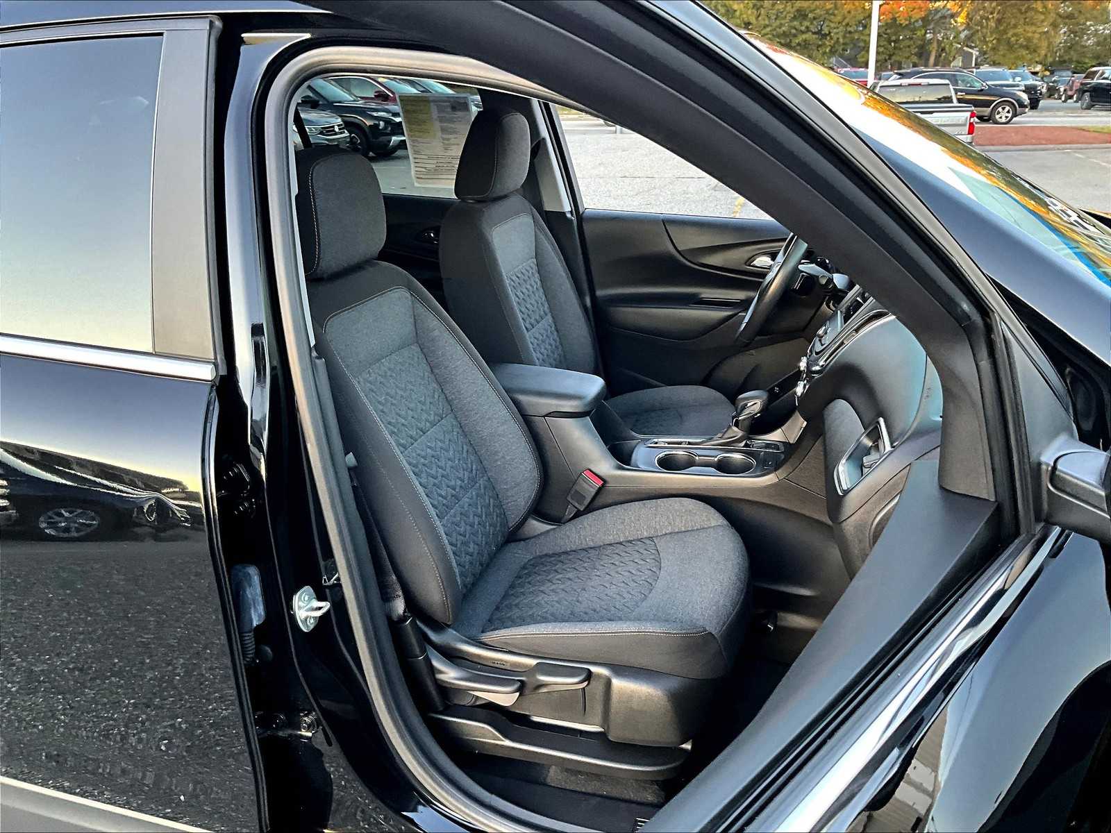 2022 Chevrolet Equinox LT - Photo 11
