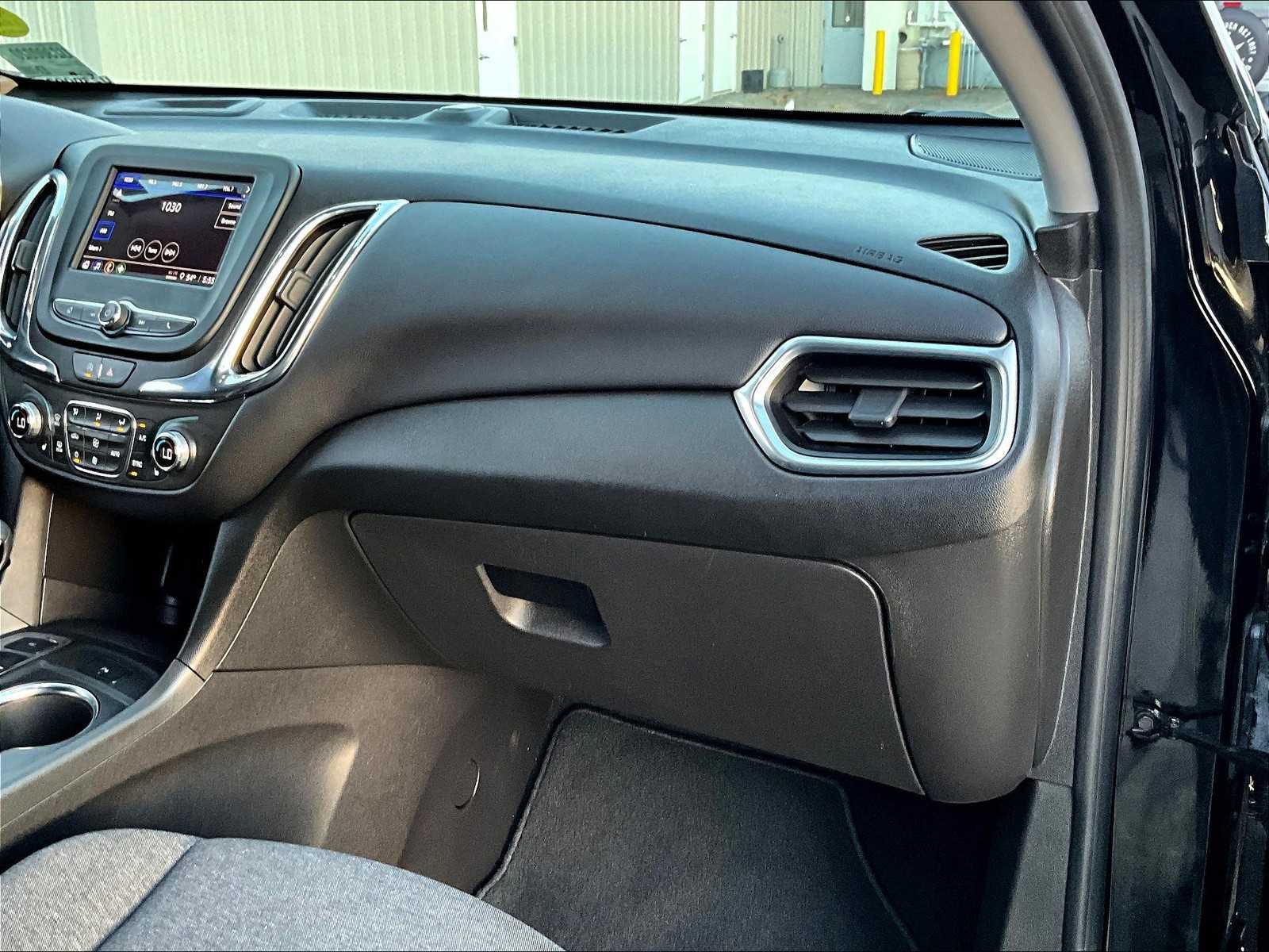 2022 Chevrolet Equinox LT - Photo 13