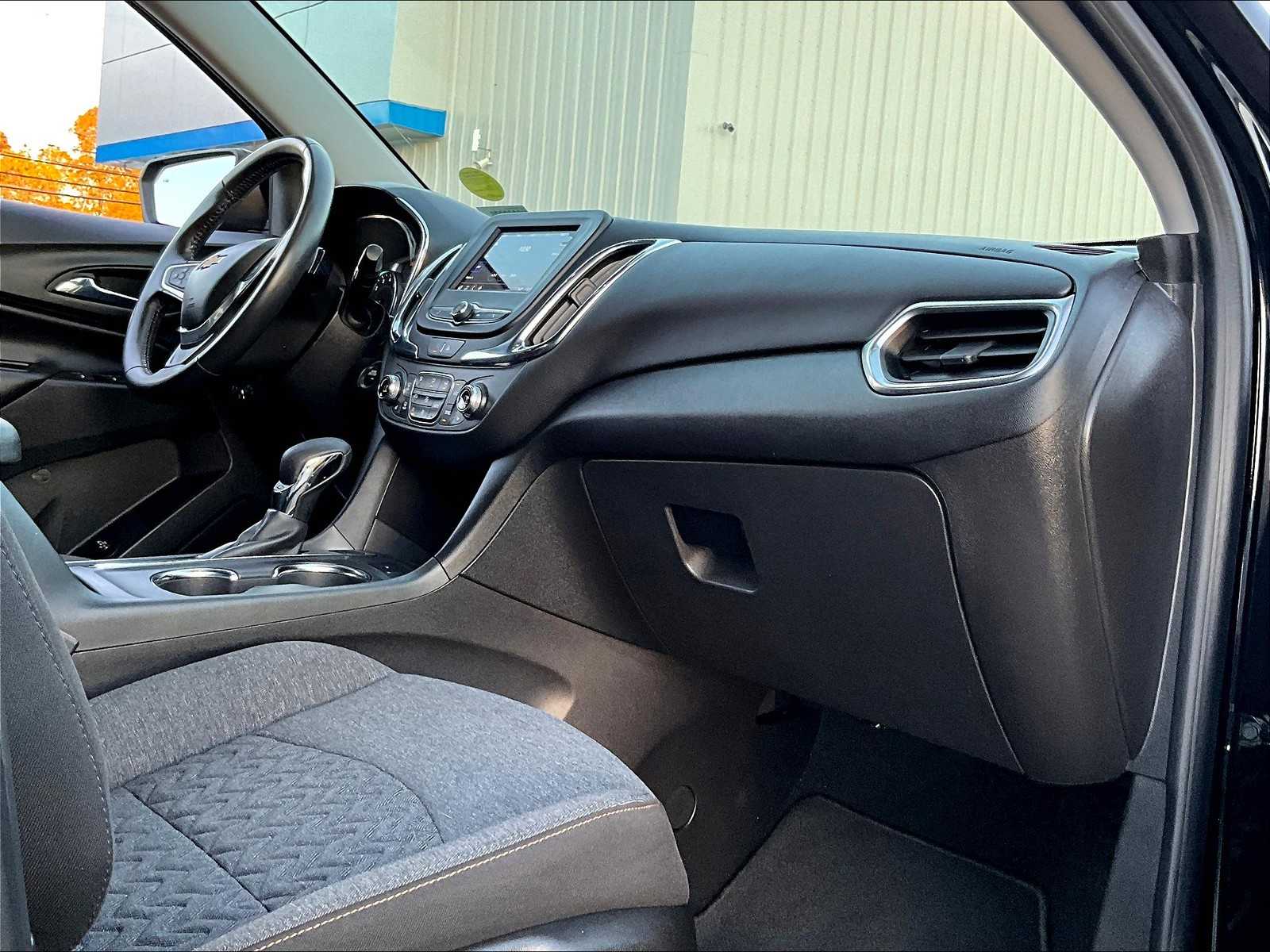 2022 Chevrolet Equinox LT - Photo 14