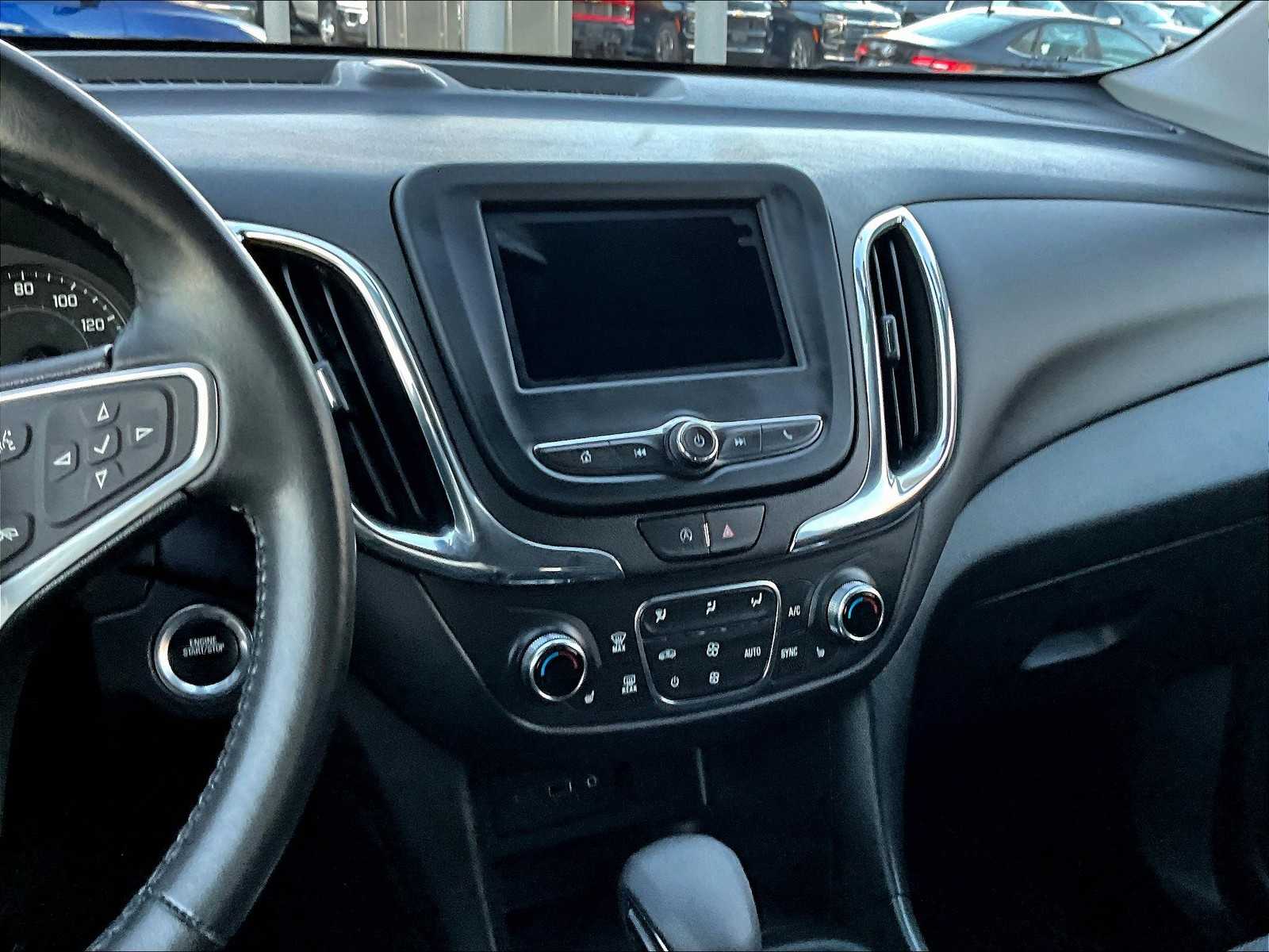 2022 Chevrolet Equinox LT - Photo 18