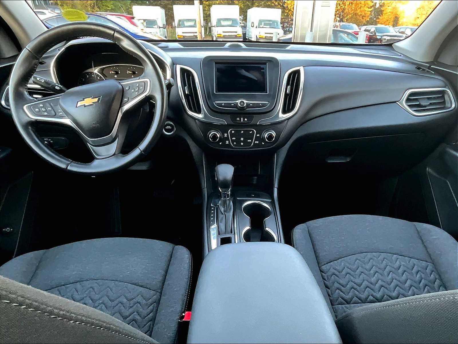 2022 Chevrolet Equinox LT - Photo 21
