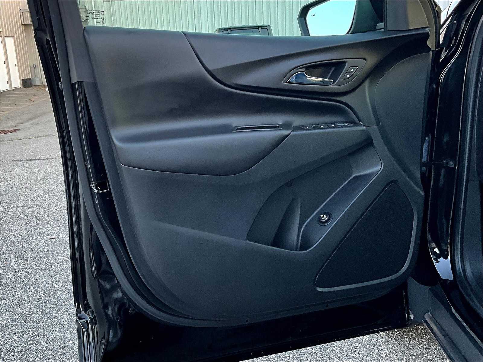 2022 Chevrolet Equinox LT - Photo 9