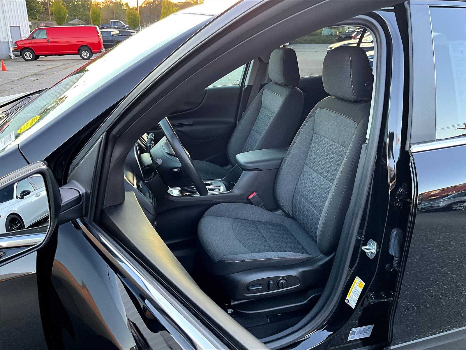 2022 Chevrolet Equinox LT - Photo 10