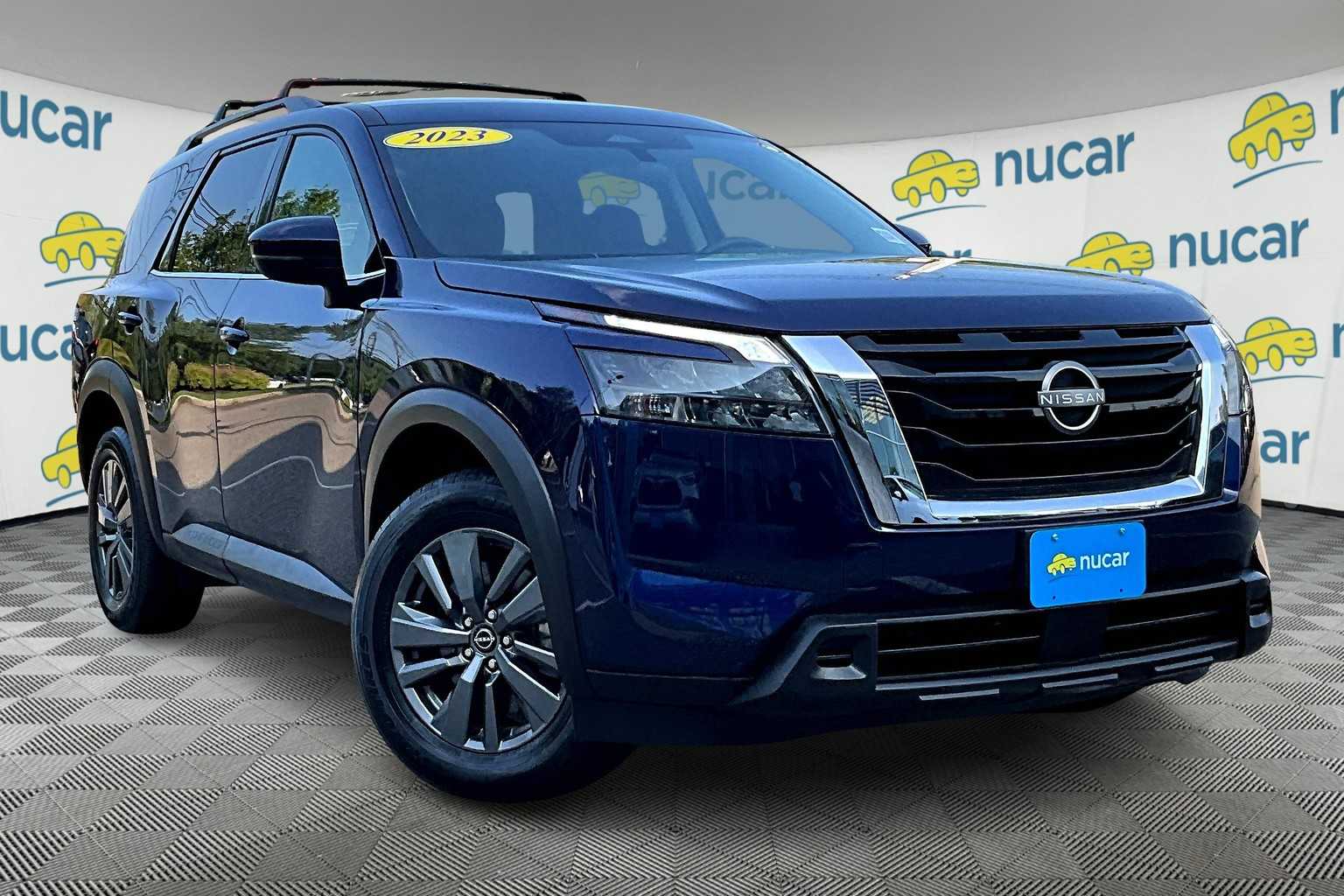 2023 Nissan Pathfinder SV