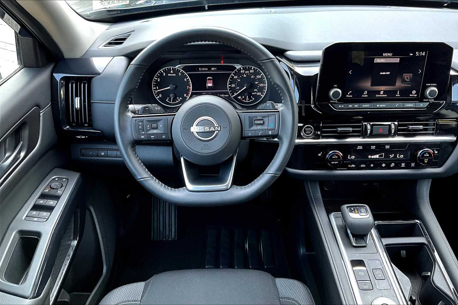2023 Nissan Pathfinder SV - Photo 18