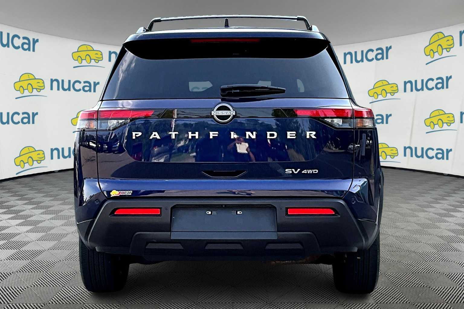 2023 Nissan Pathfinder SV - Photo 5