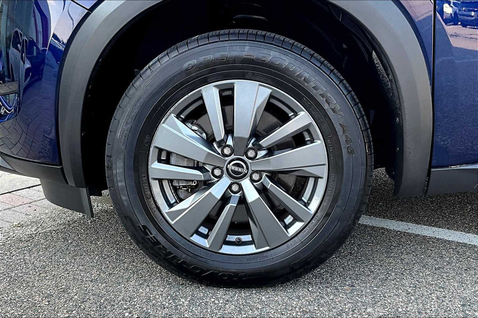 2023 Nissan Pathfinder SV - Photo 7