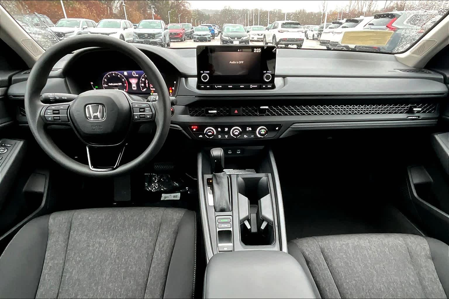 2025 Honda Accord SE - Photo 12
