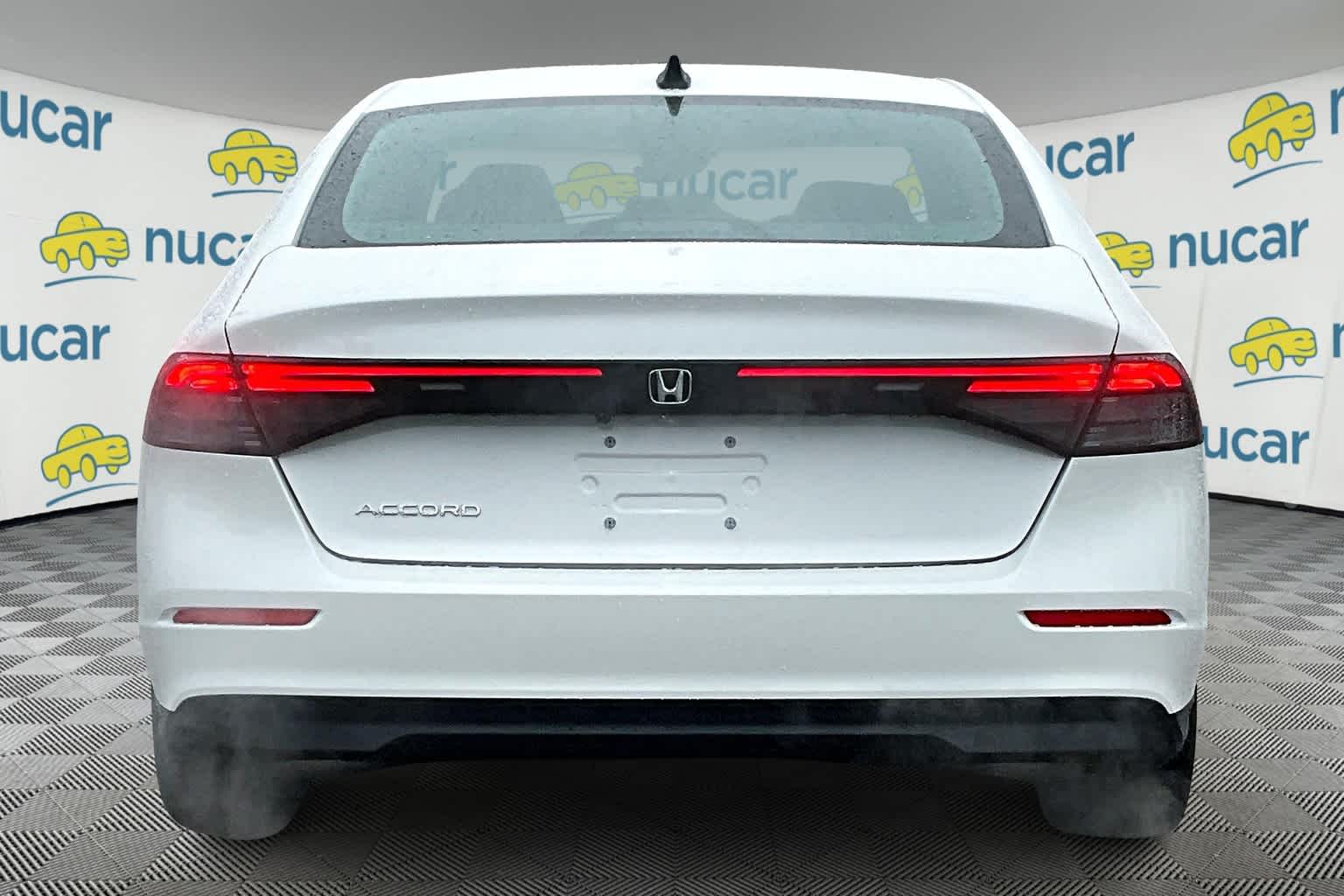 2025 Honda Accord SE - Photo 6
