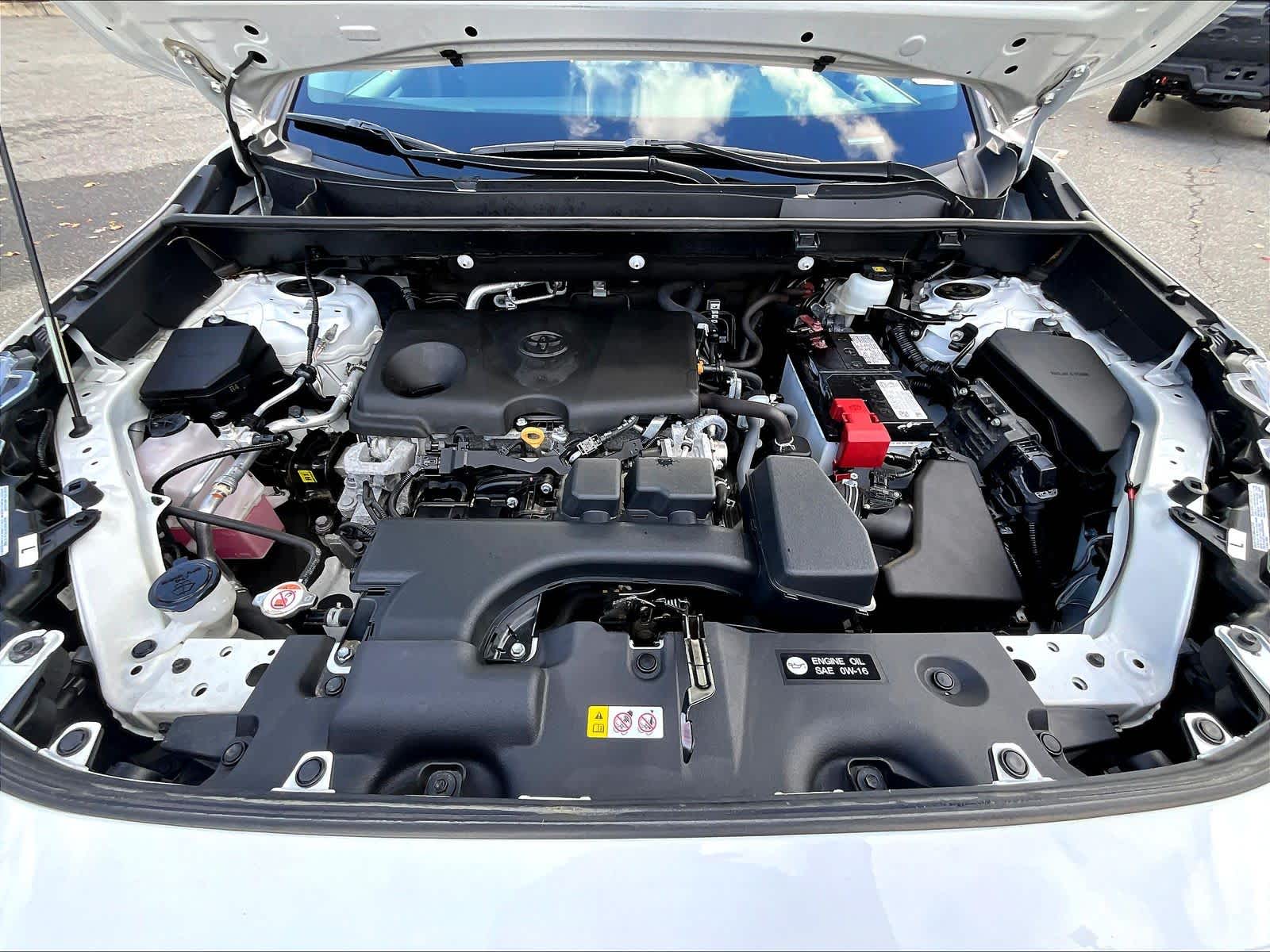 2023 Toyota RAV4 XLE - Photo 30