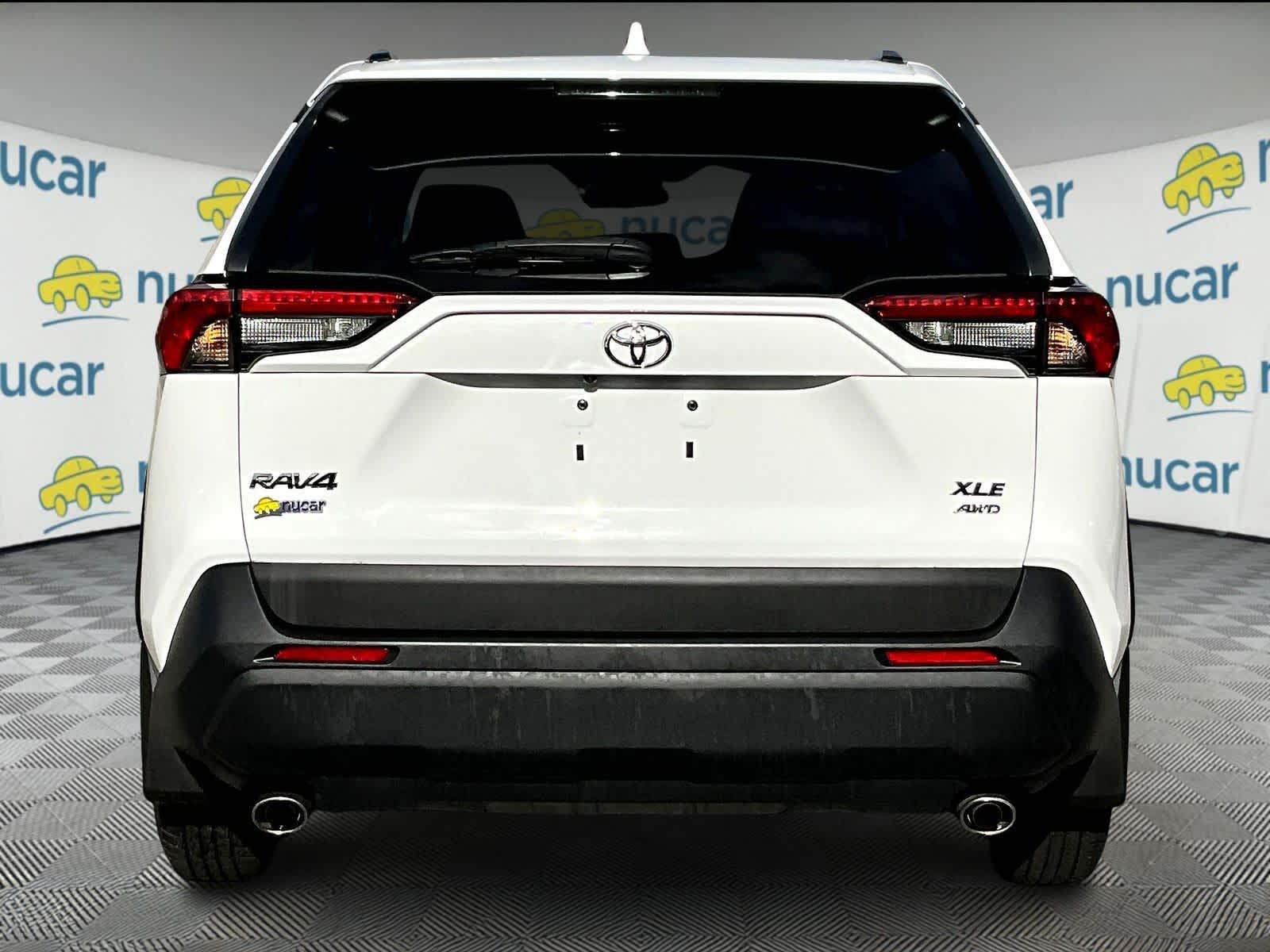 2023 Toyota RAV4 XLE - Photo 5