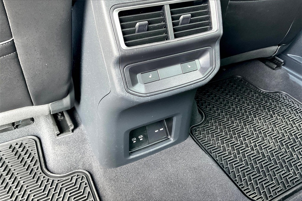 2024 Volkswagen Atlas Cross Sport 2.0T SEL Premium R-Line - Photo 26