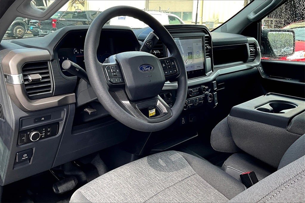 2025 Ford F-150 XL - Photo 7