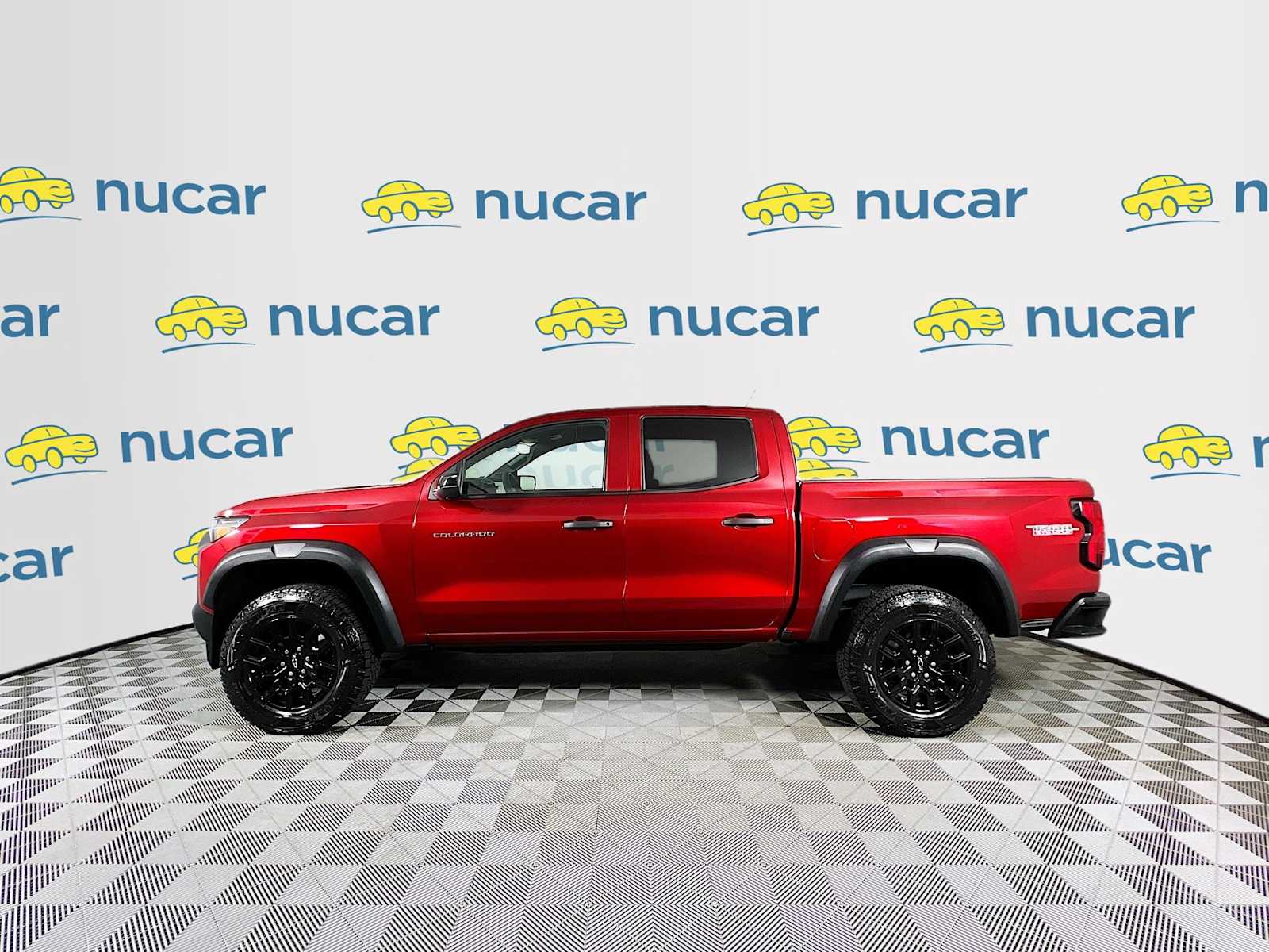 2023 Chevrolet Colorado 4WD Trail Boss - Photo 4