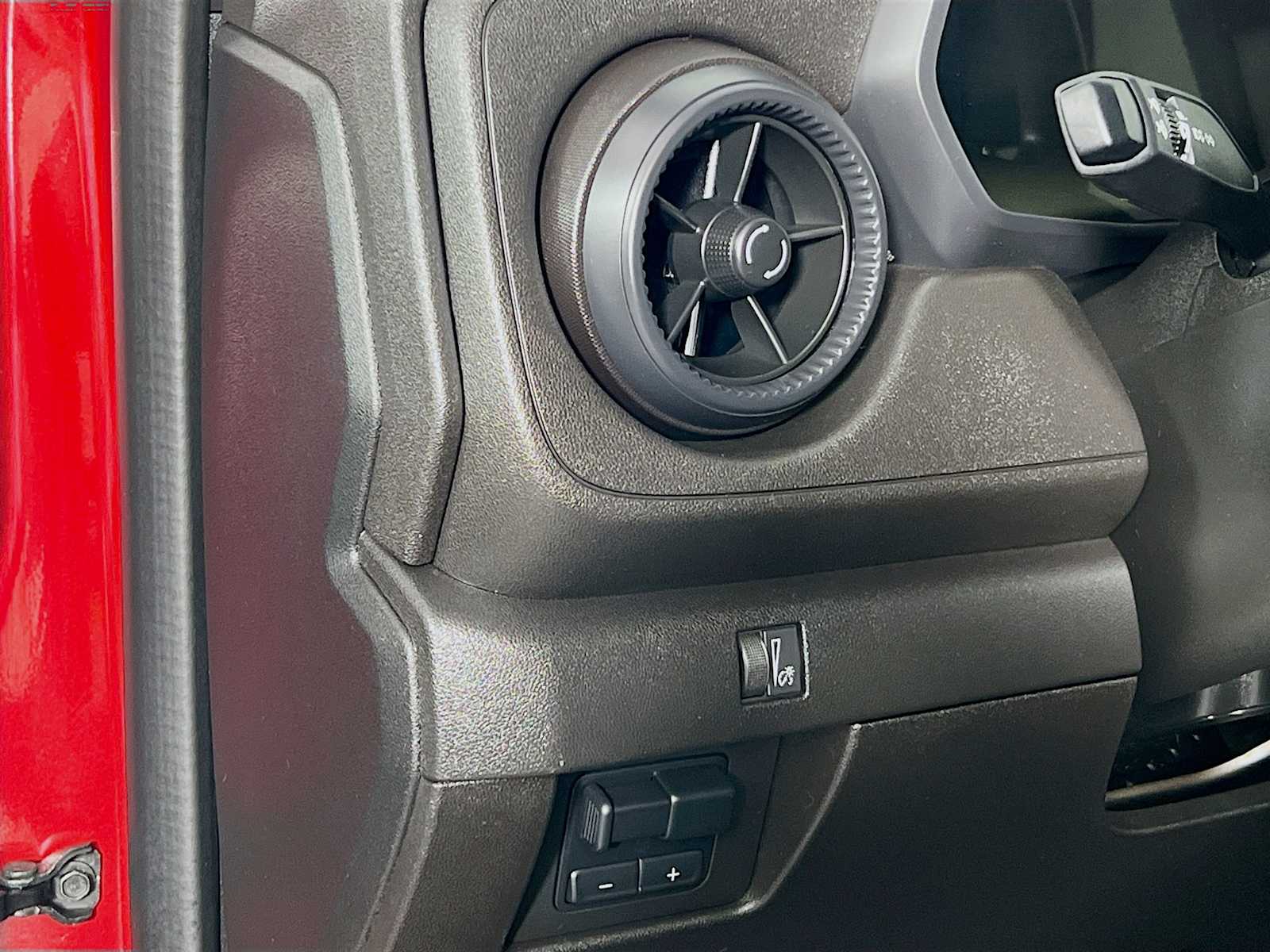 2023 Chevrolet Colorado 4WD Trail Boss - Photo 10