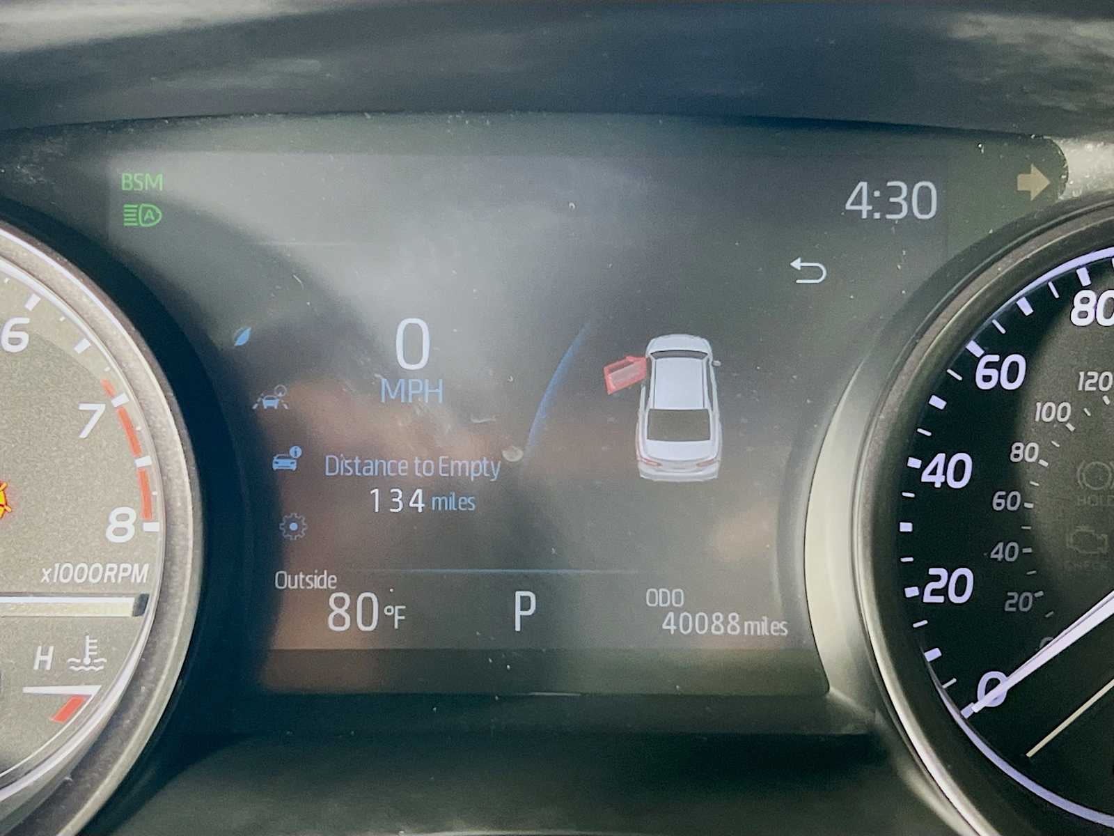 2023 Toyota Camry SE - Photo 12