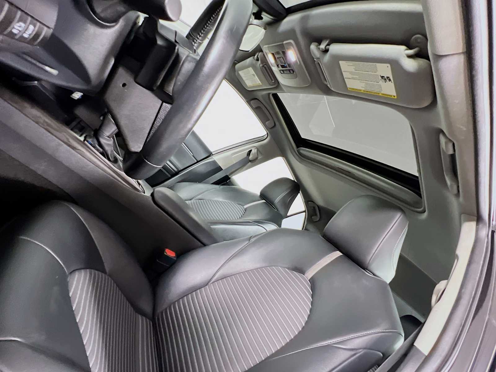 2023 Toyota Camry SE - Photo 21