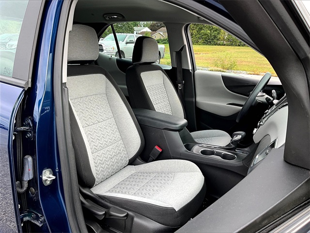 2022 Chevrolet Equinox LS - Photo 11