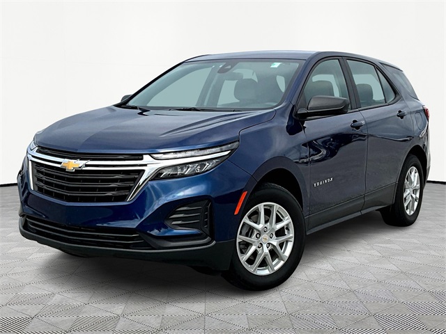 2022 Chevrolet Equinox LS - Photo 3