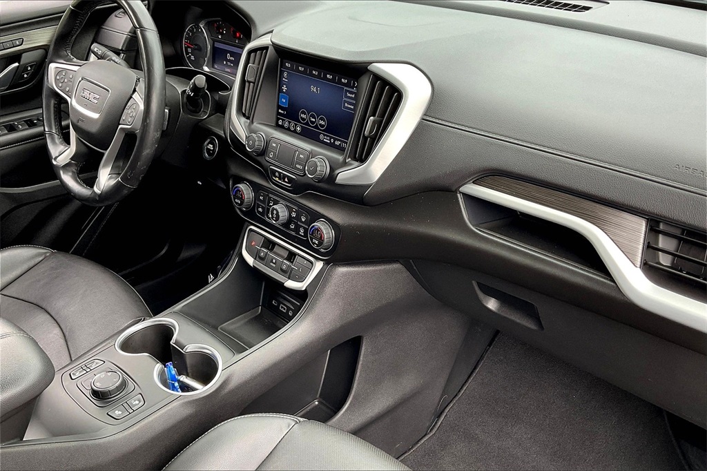 2022 GMC Terrain SLT - Photo 13