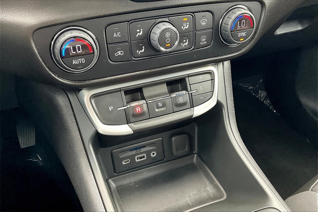 2022 GMC Terrain SLT - Photo 24