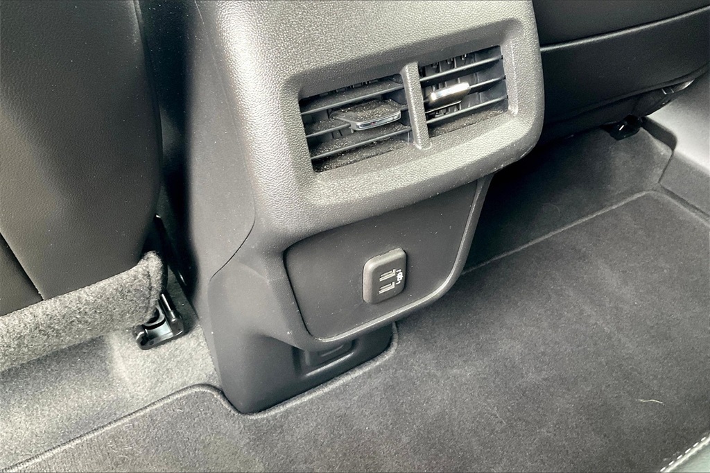 2022 GMC Terrain SLT - Photo 25