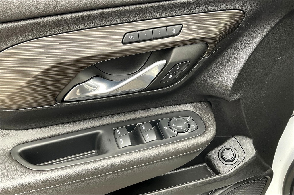 2022 GMC Terrain SLT - Photo 37