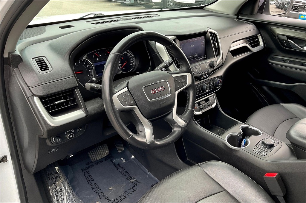 2022 GMC Terrain SLT - Photo 8