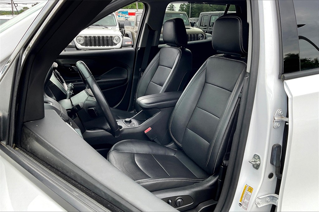 2022 GMC Terrain SLT - Photo 9