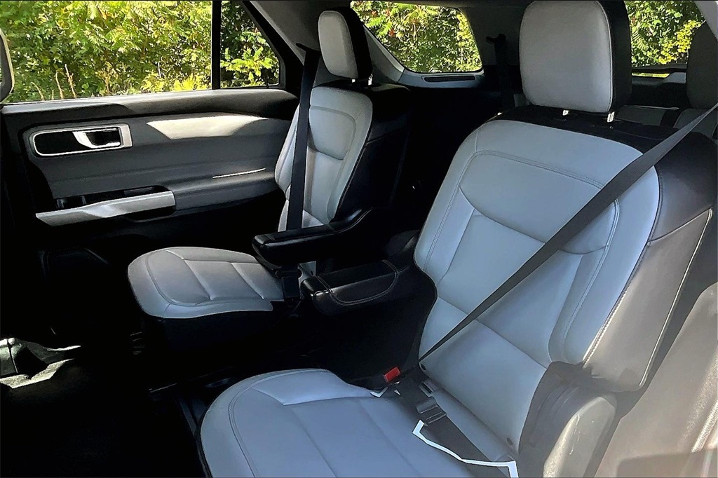 2021 Ford Explorer XLT - Photo 15