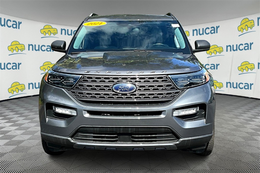 2021 Ford Explorer XLT - Photo 2