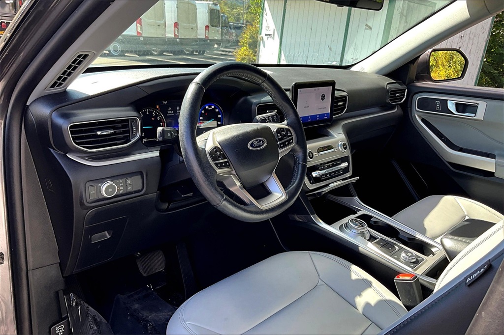 2021 Ford Explorer XLT - Photo 8