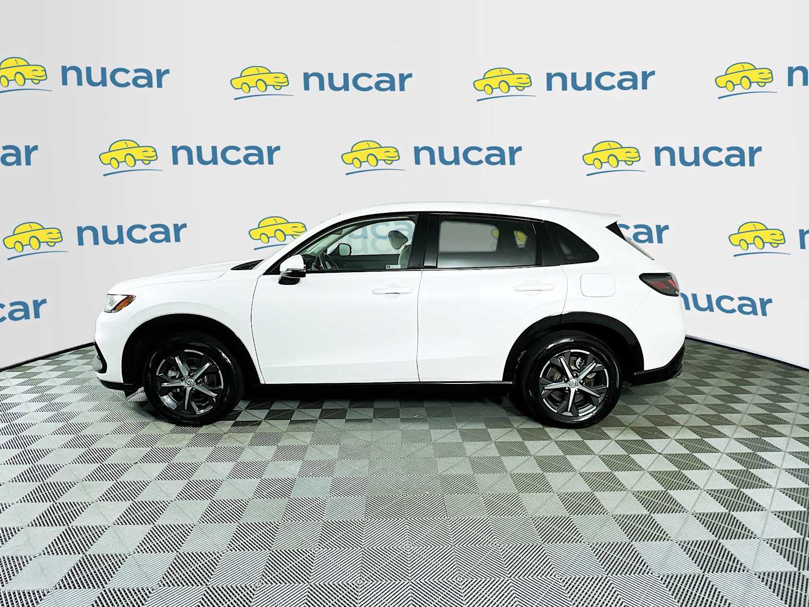 2023 Honda HR-V EX-L - Photo 4