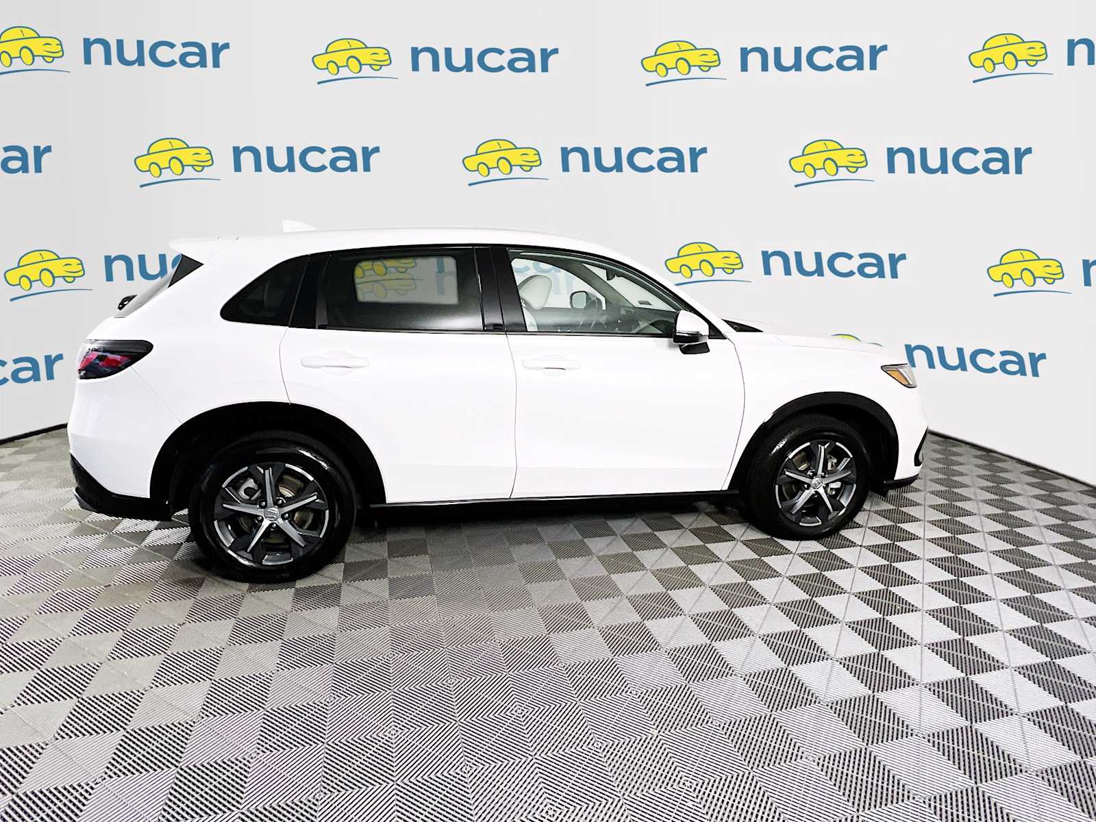 2023 Honda HR-V EX-L - Photo 8