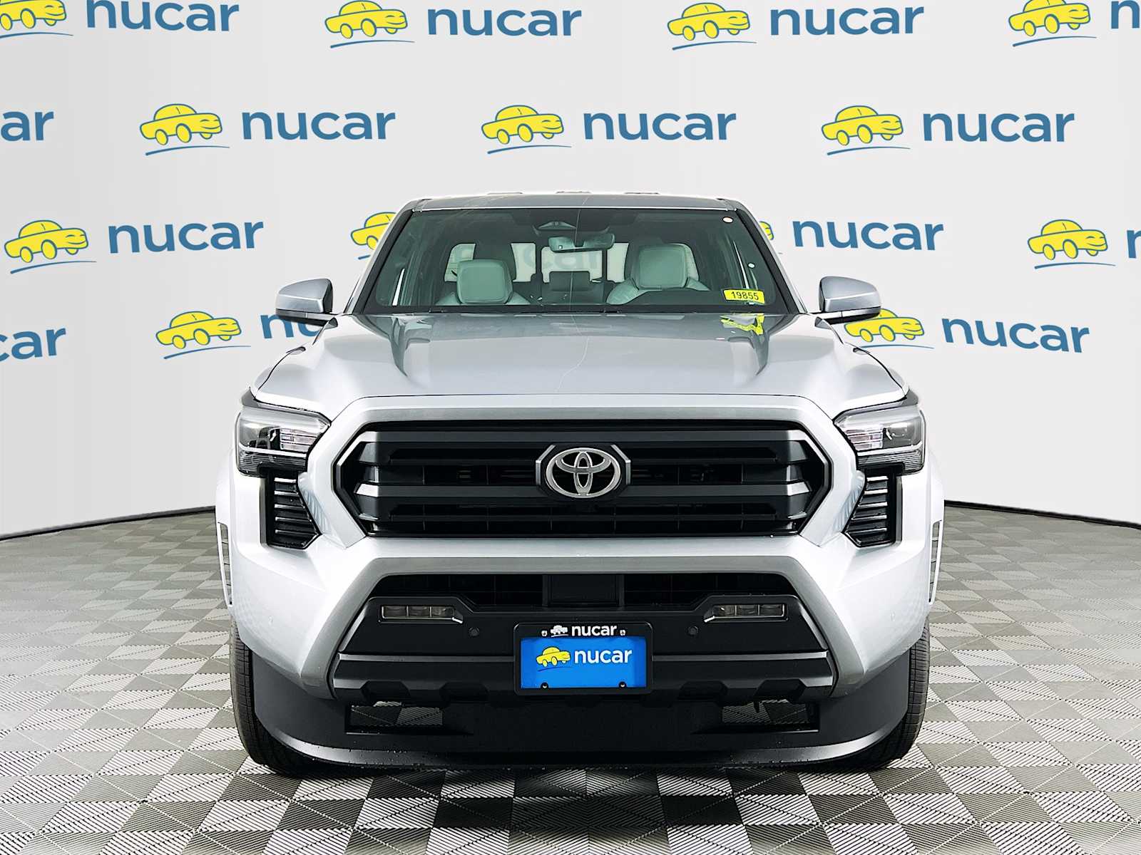 2025 Toyota Tacoma SR5 - Photo 2