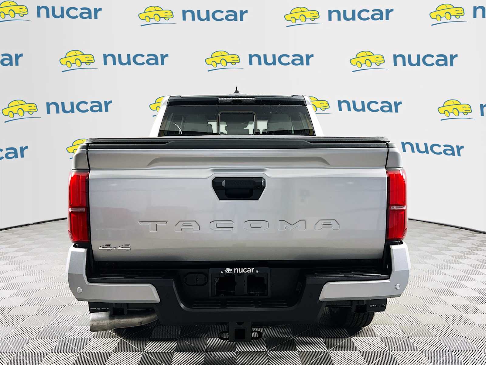 2025 Toyota Tacoma SR5 - Photo 5