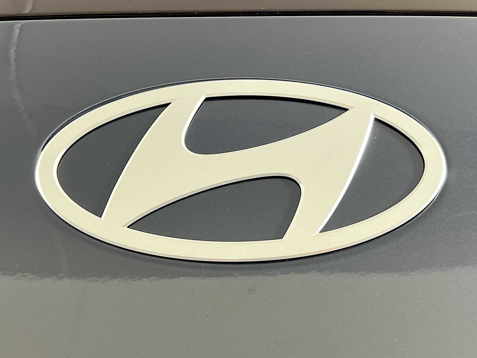 2025 Hyundai Kona SEL - Photo 18