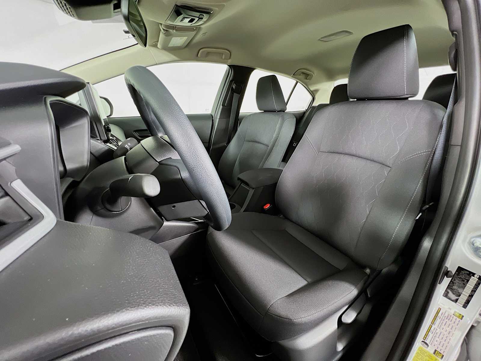 2025 Toyota Corolla LE - Photo 12